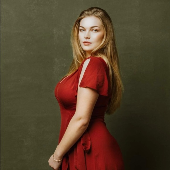 Meet your Posher, Samantha - Picture 2 of 13